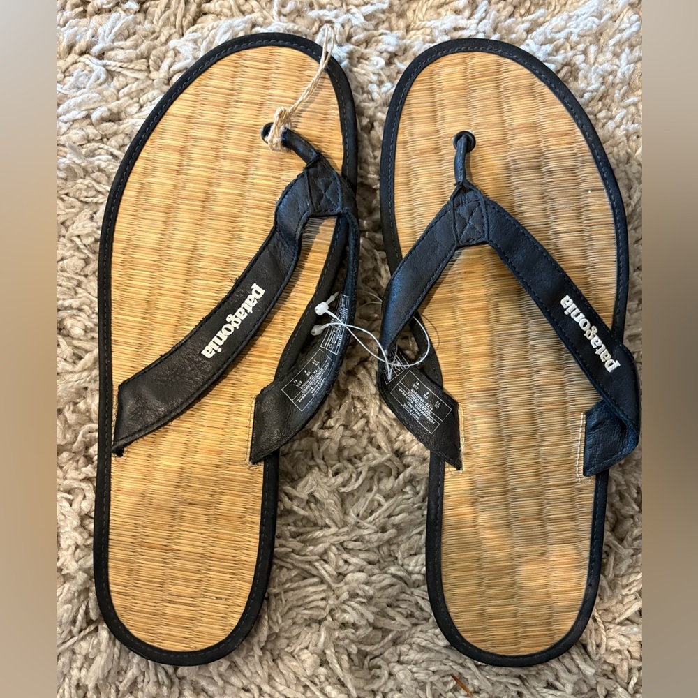 Patagonia Black and Natural Straw-Style Flip Flop Sandals